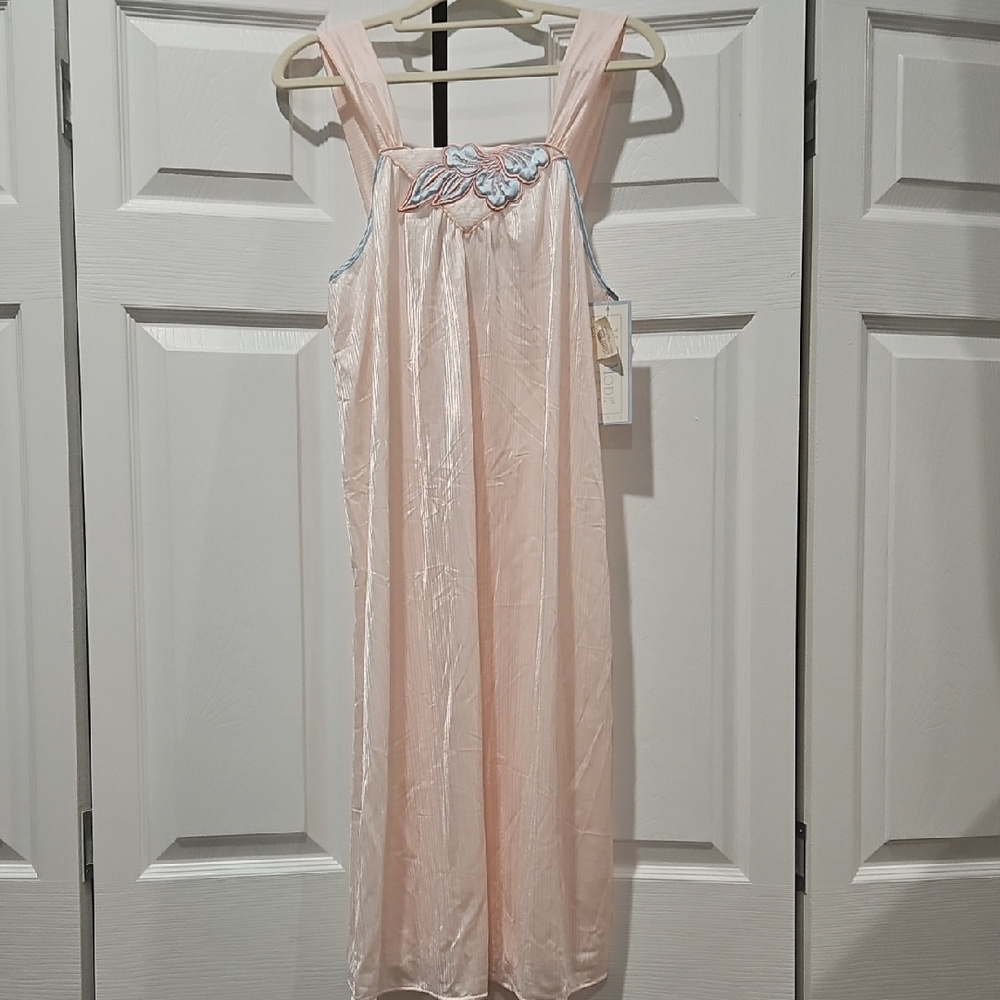 Vintage Val Mode Pink Nightgown